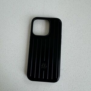 Rimowa Matte Black Case iPhone 14 Pro